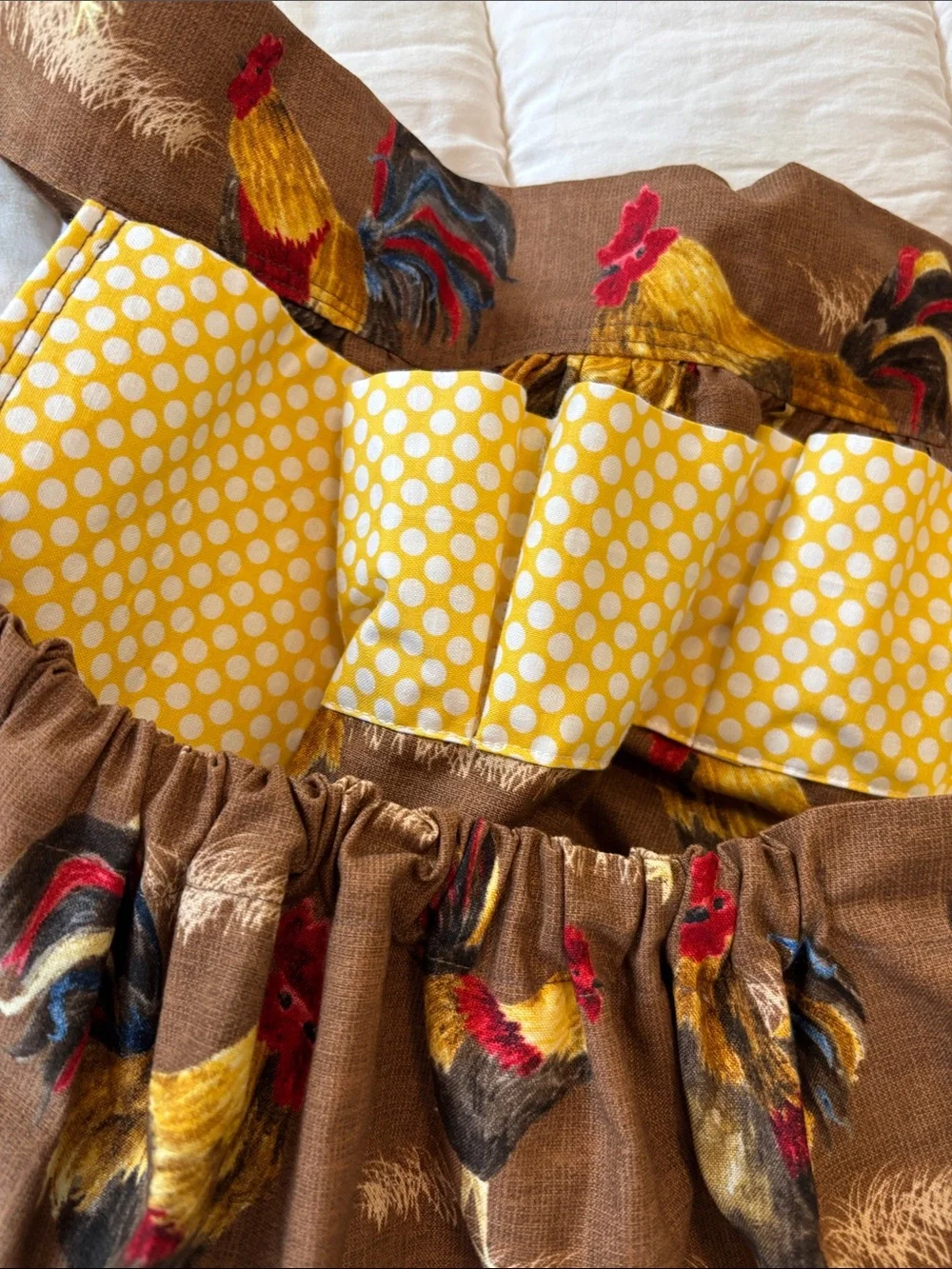 Apron egg collector Brown Rooster Print with Yellow Accent